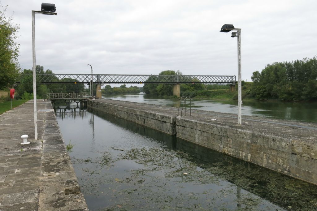 Confluent du canal et de la Garonne